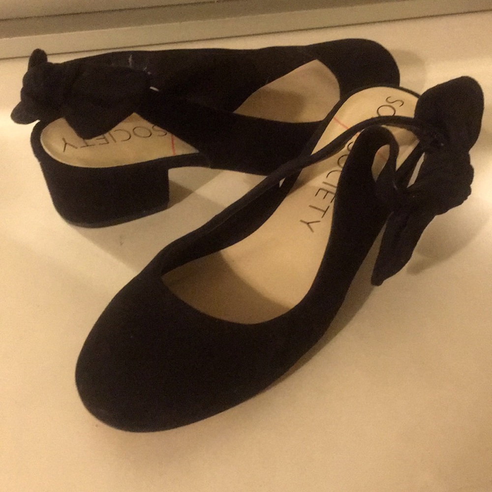Shoes !EVERYTHING IS 5 FOR $10!